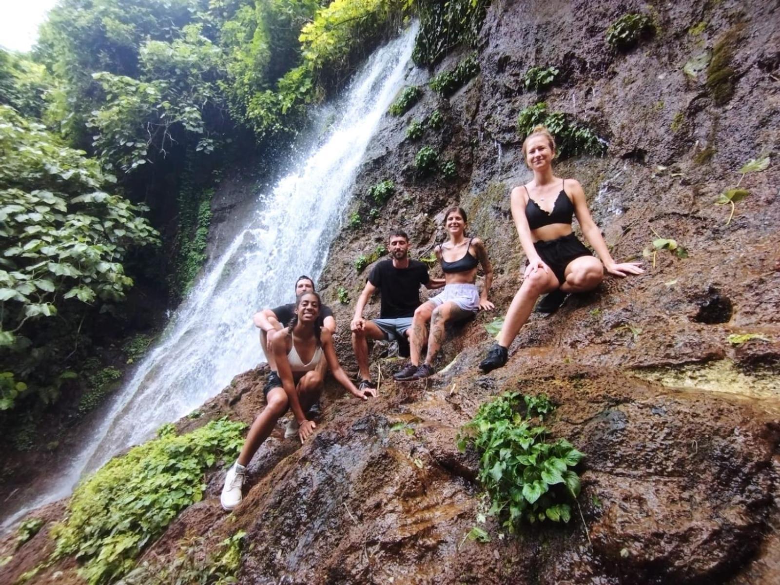 Waterfalls-Tour, Scooter-Rental & Hostal El Pacifico Juayua Bagian luar foto